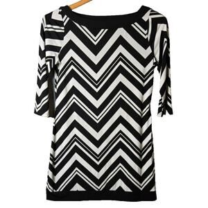 White House Black Market SIZE MEDIUM Dress Black & White Geo Print